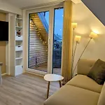 Der Zwergenbau - Modernes Wohnen Mit Schlossblick *