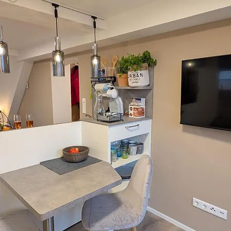 Der Zwergenbau - Modernes Wohnen Mit Schlossblick * Zschopau