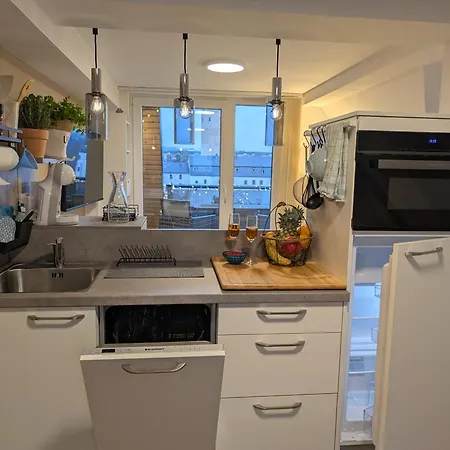 Der Zwergenbau - Modernes Wohnen Mit Schlossblick